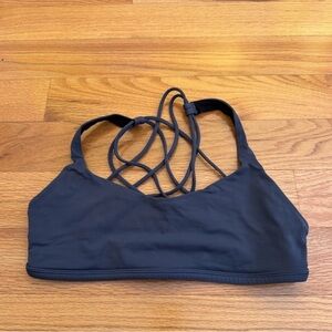 Lululemon free to be wild size 8